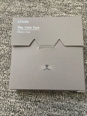 BNIB - ETUDE Play Color Eyes Dusty Cat Eyeshadow Palette - Dusty Taupe